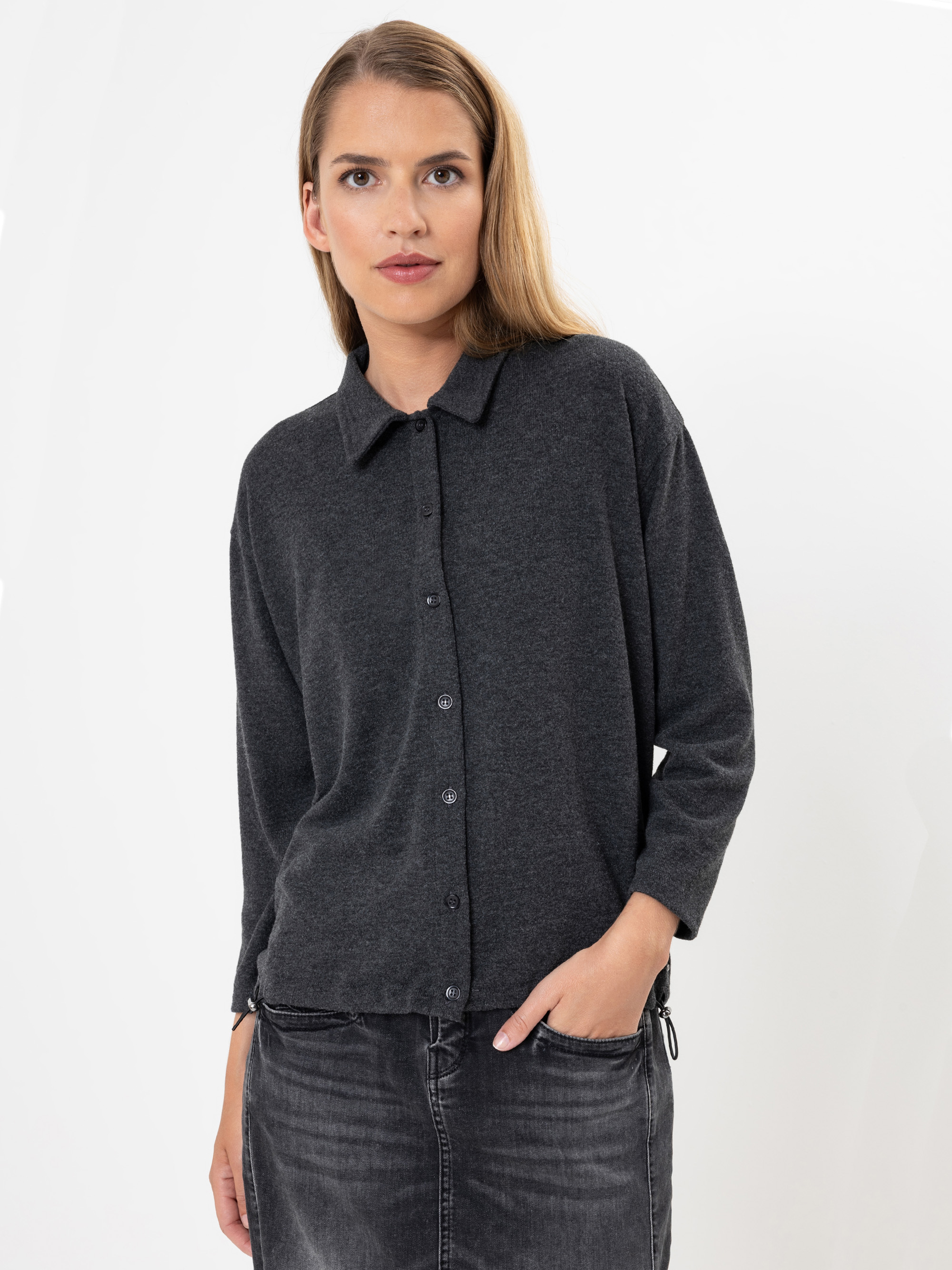 Modell Sachi Hemdbluse aus Fleece Jersey