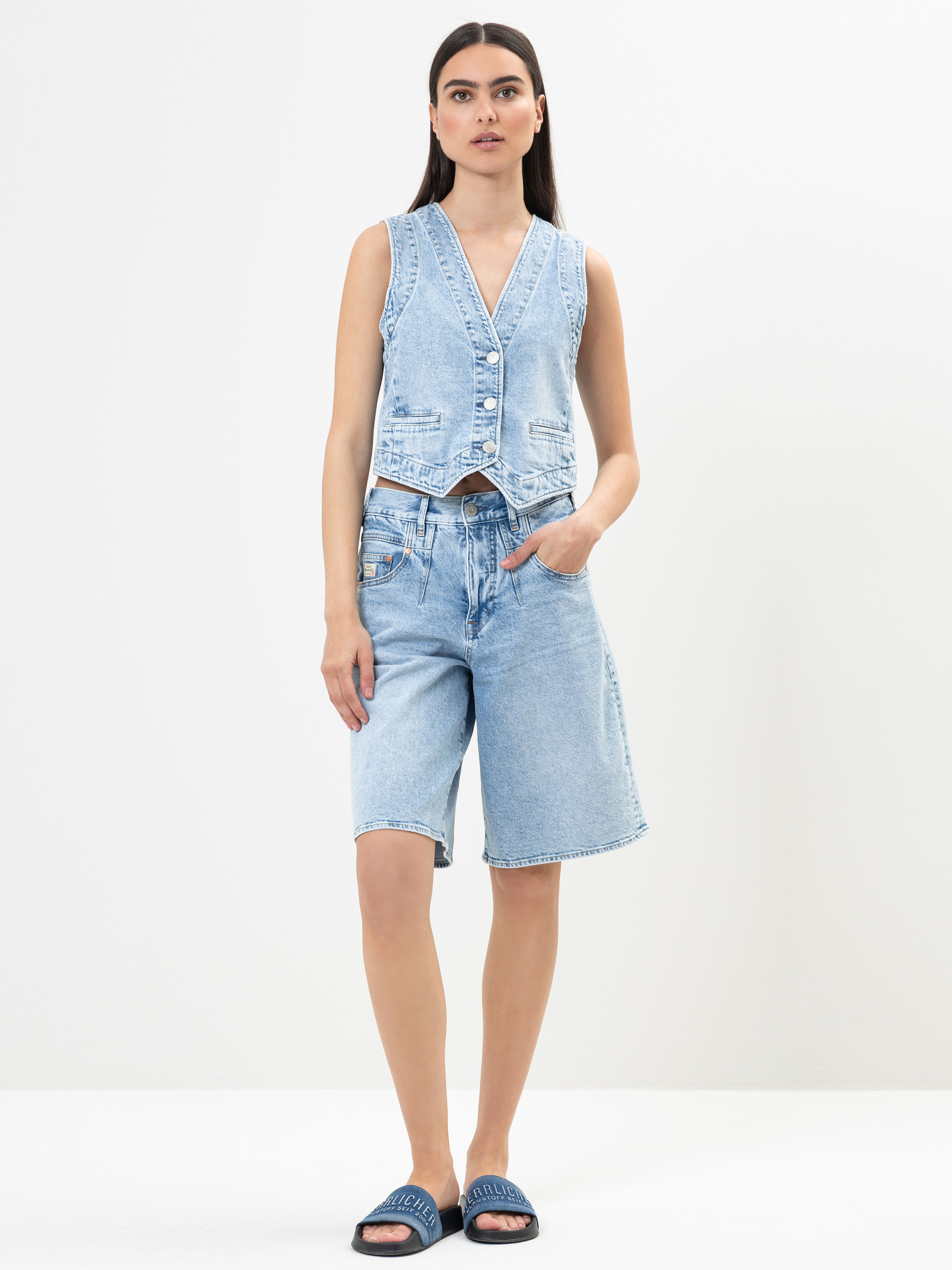 Modell Nula Jeansweste