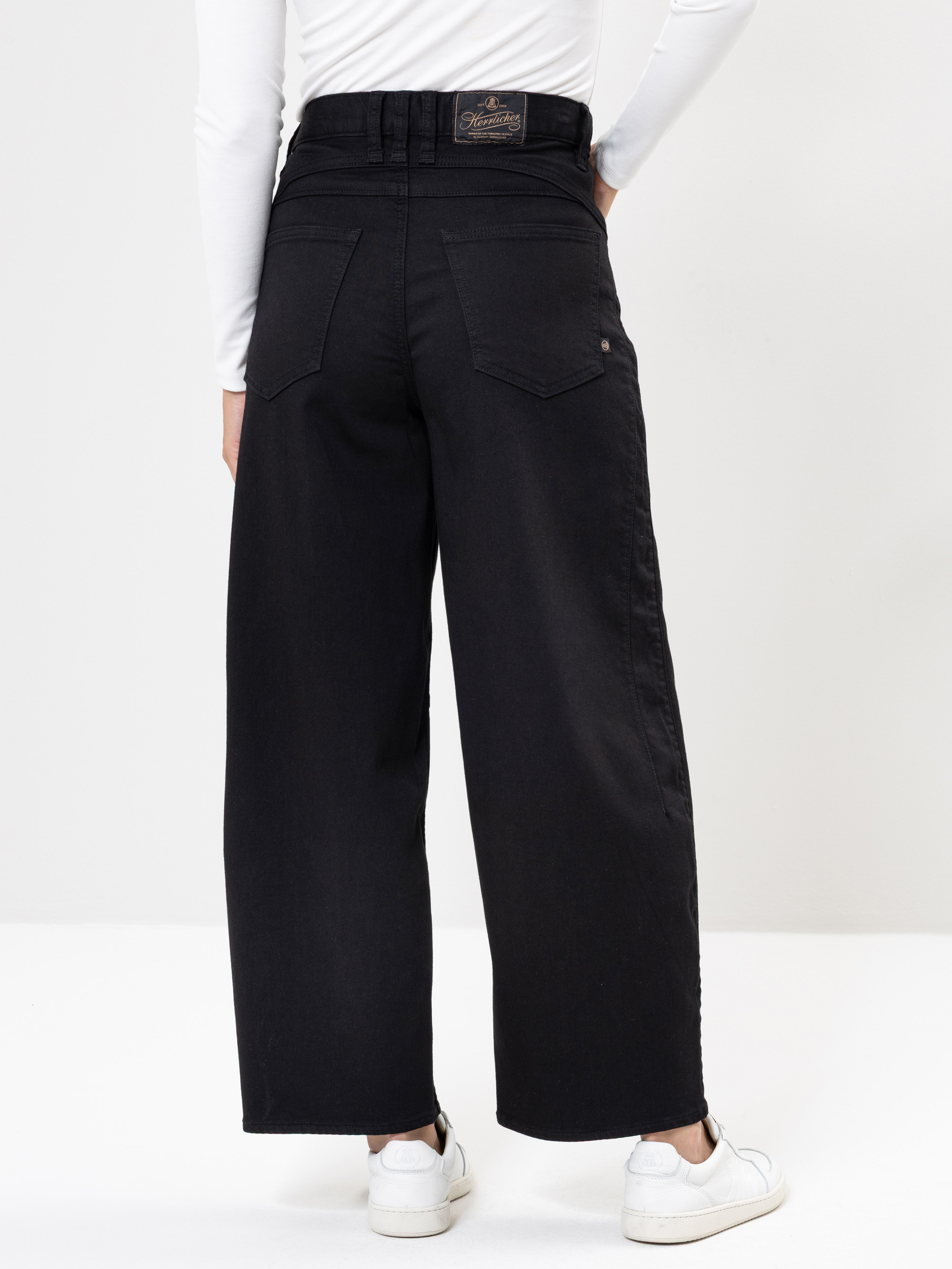 Modell Barrow Jeans aus Sweat Denim