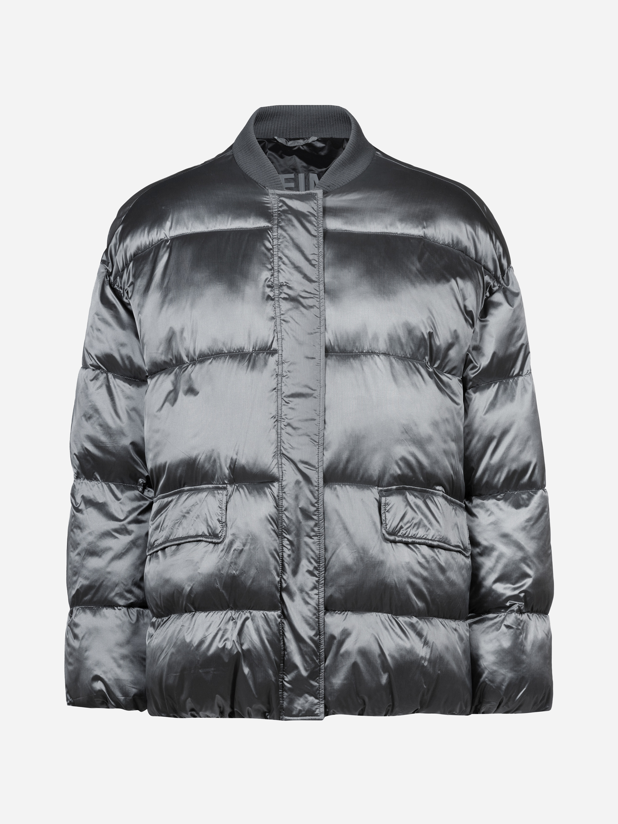 Modell Naomi Steppjacke aus Nylon