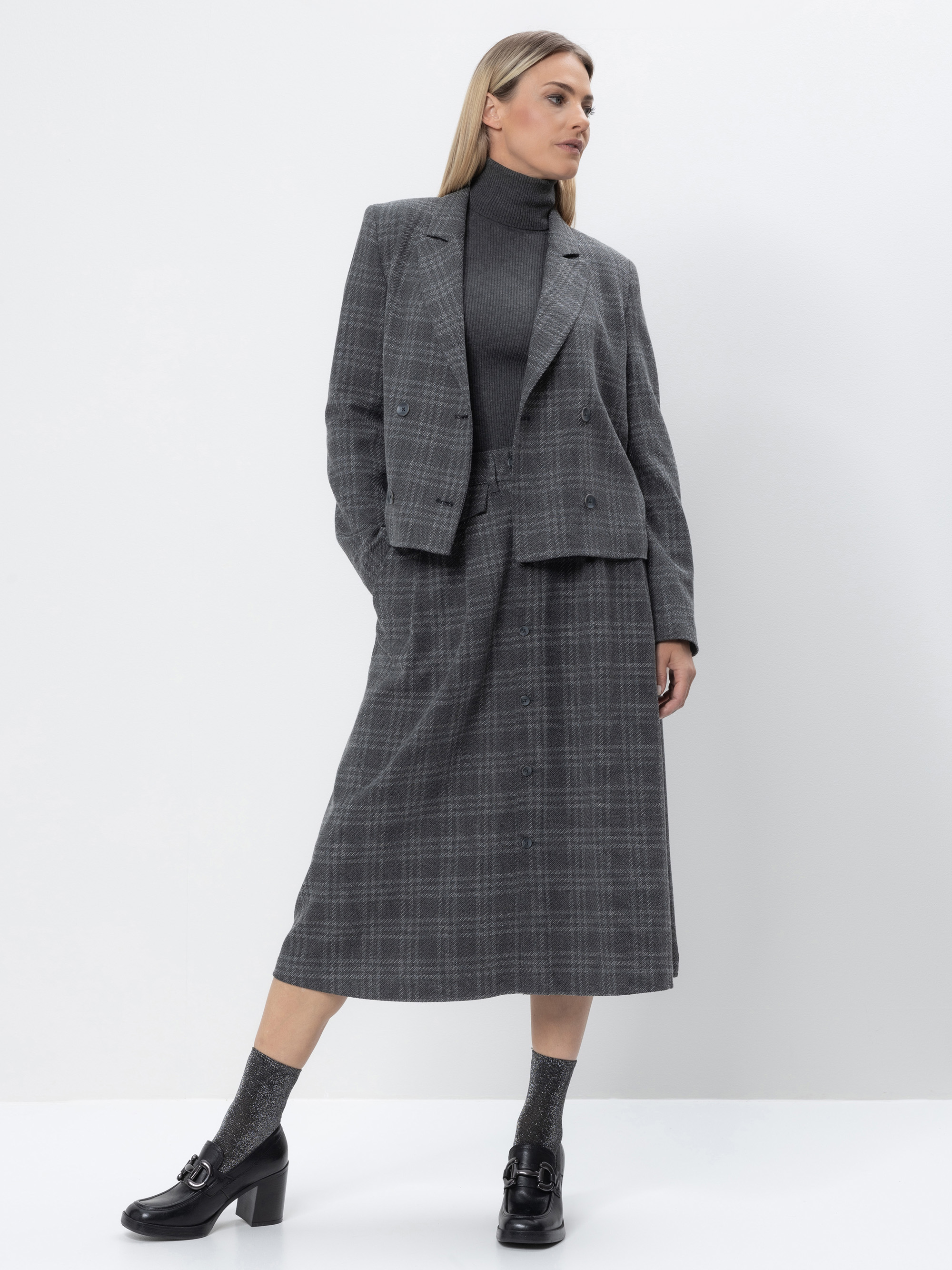 Modell Peony Button Down Rock