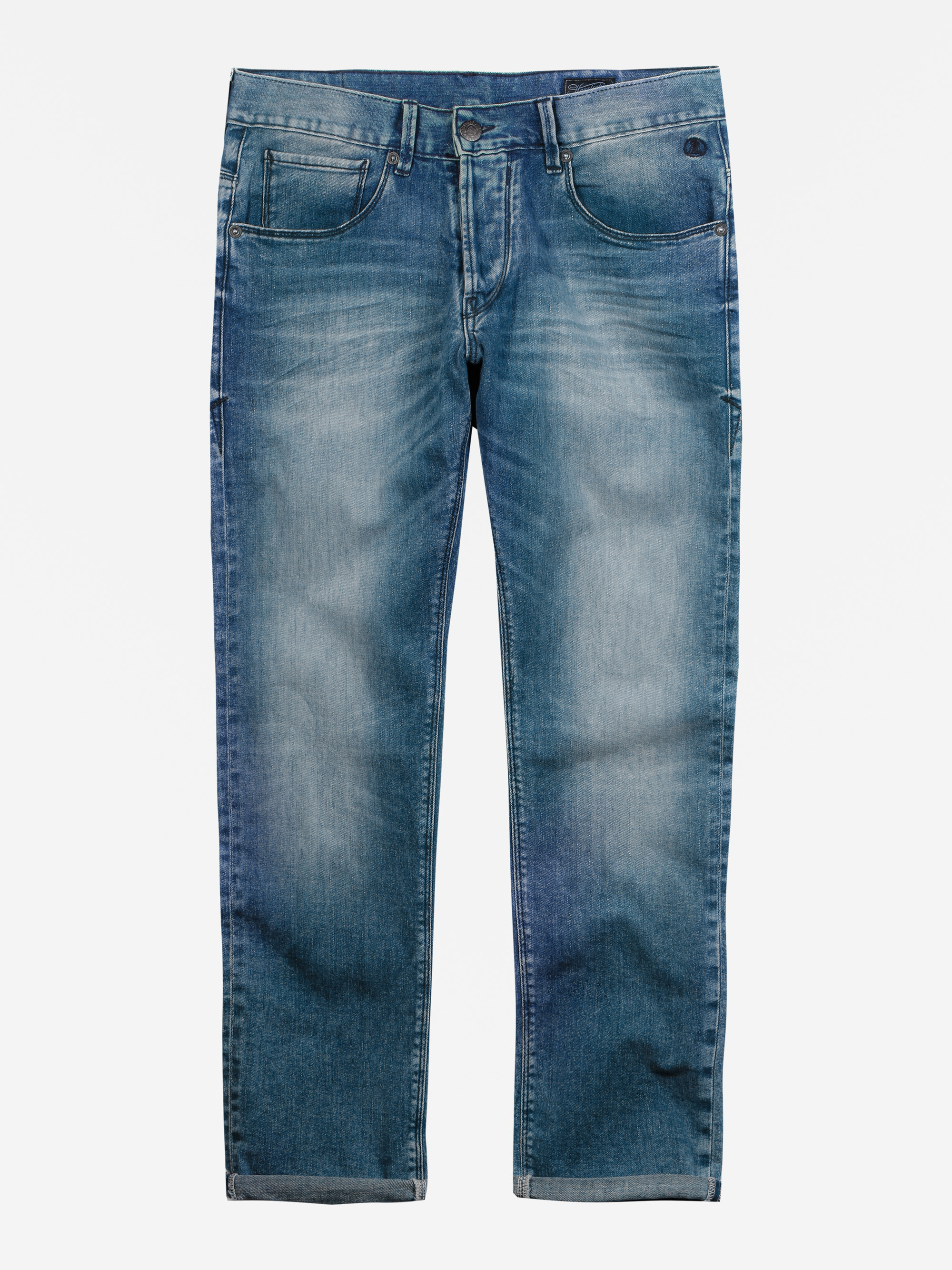 Modell Hero Straight Jeans Cashmere Touch mit Bio-Baumwolle