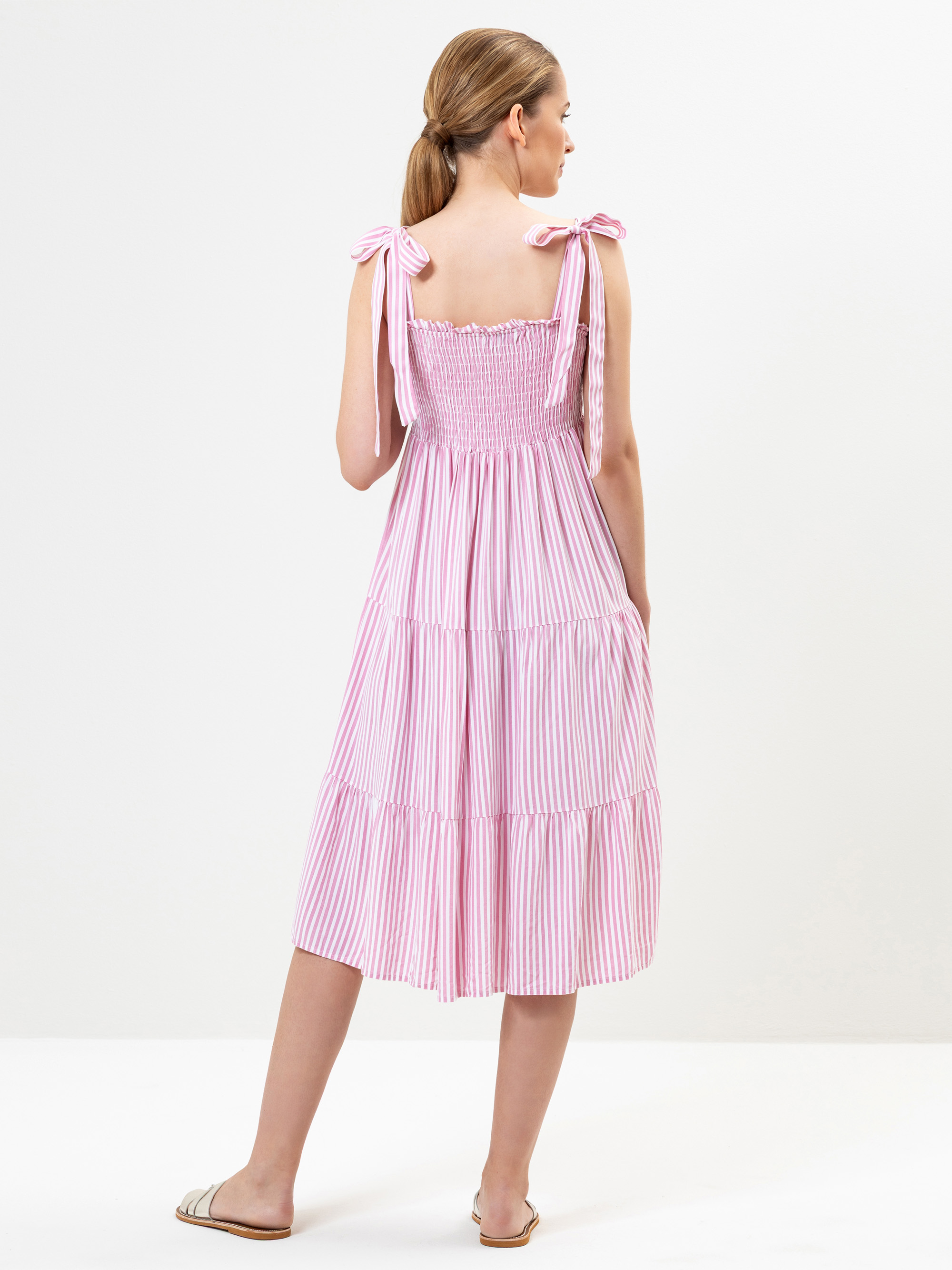 Modell Buena Trägerkleid