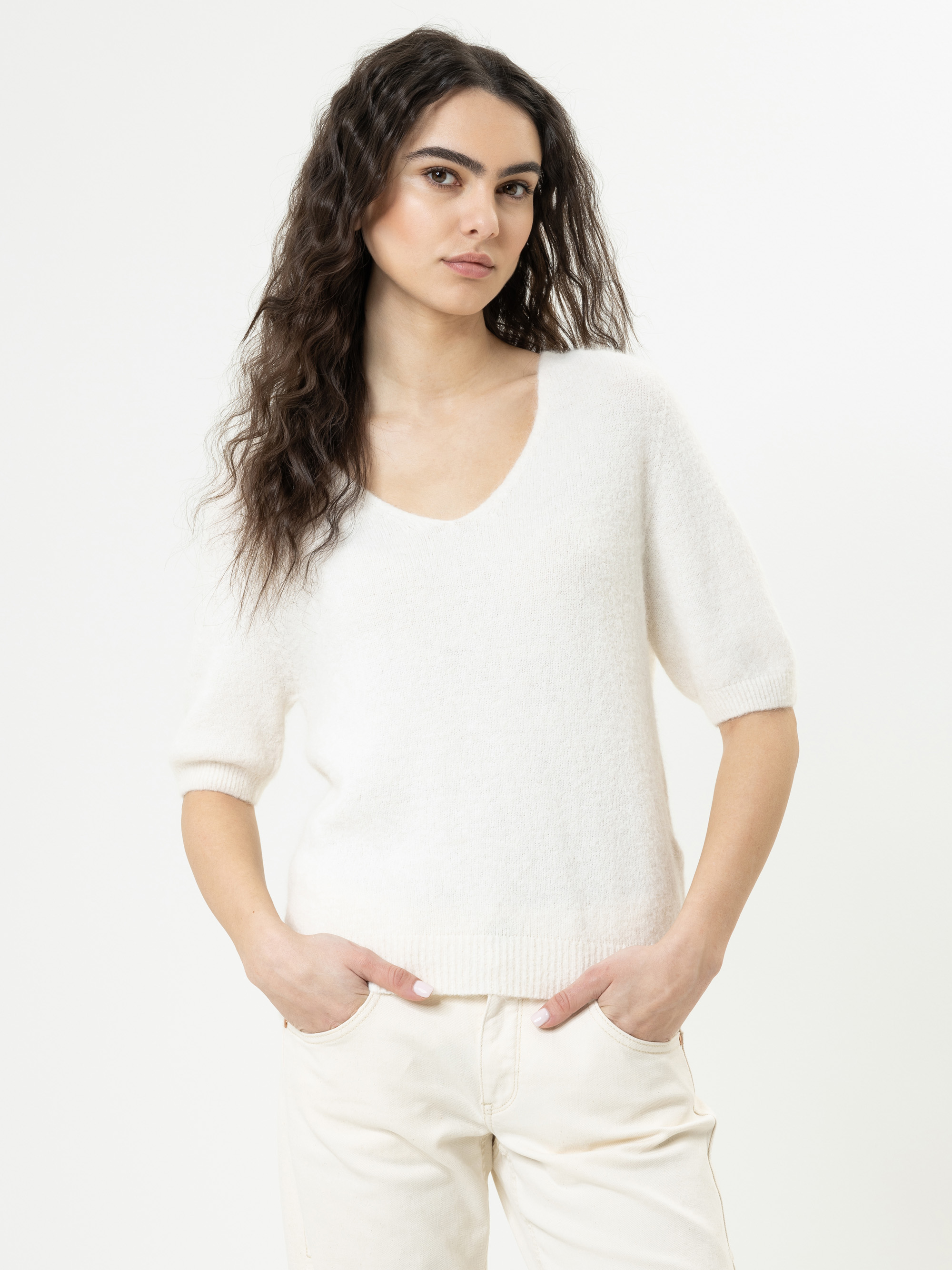 Modell Evelia Kurzarmpullover