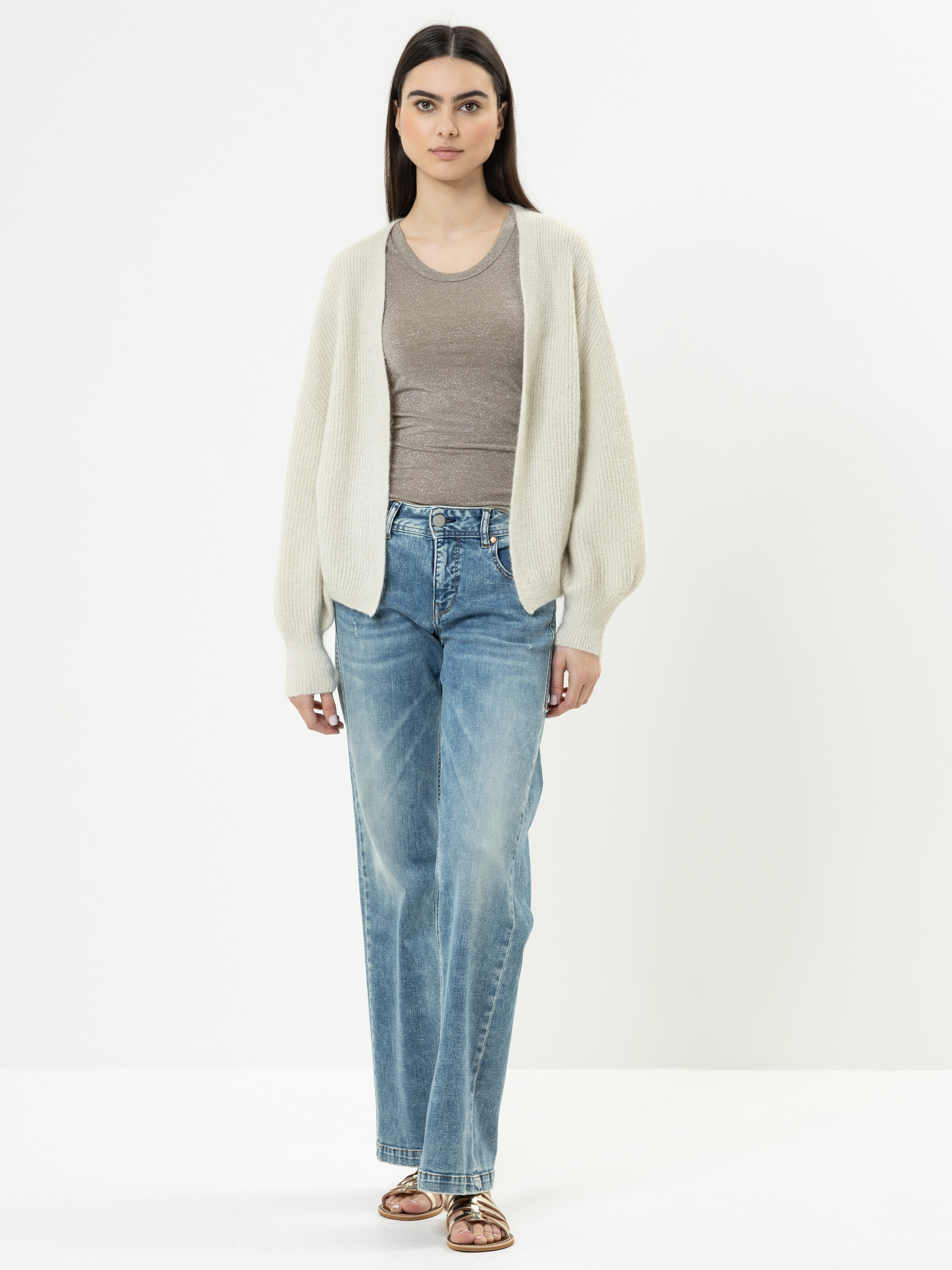 Modell Delphina Strickjacke