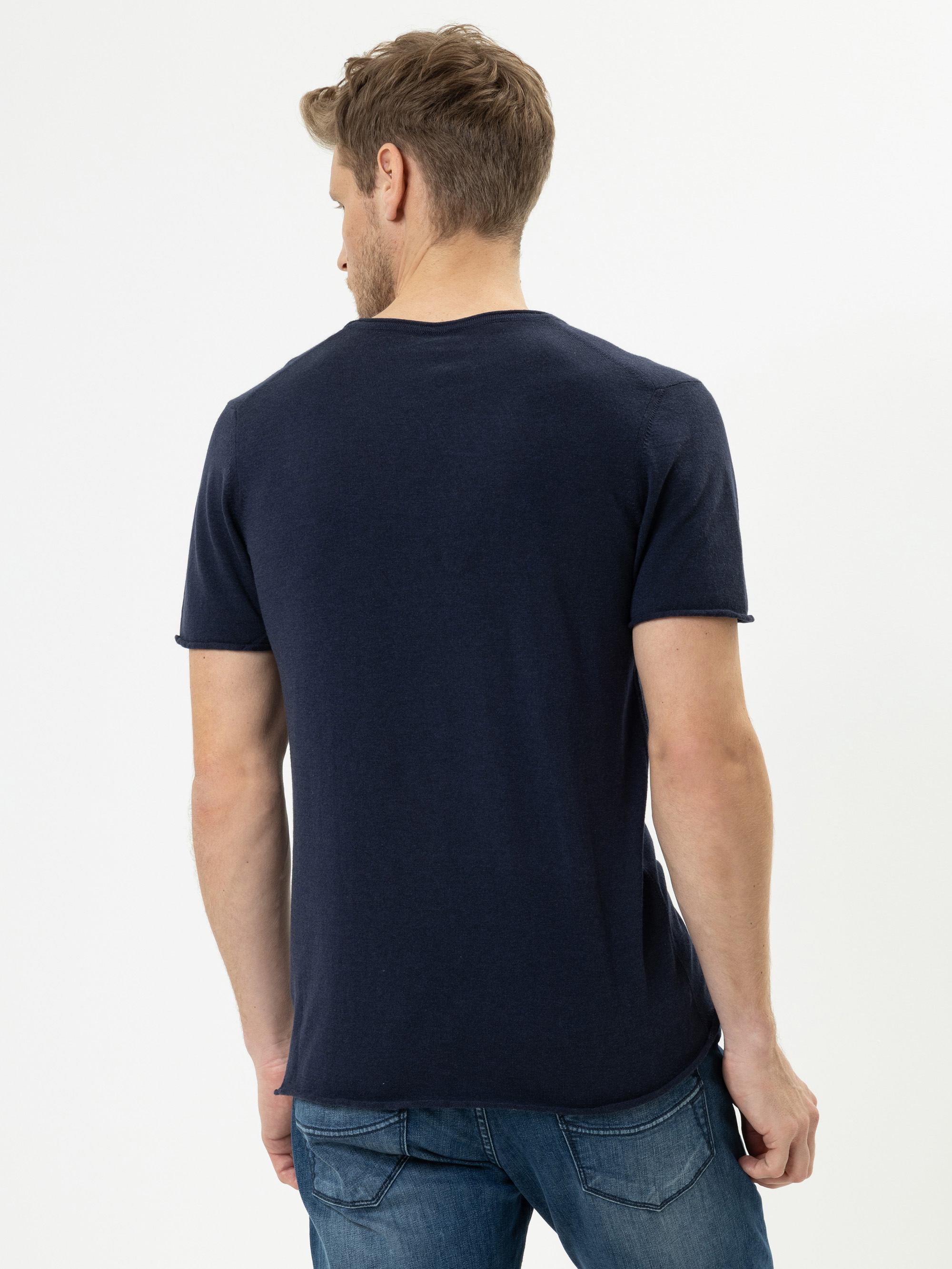 Modell  Til Kurzarm Pullover