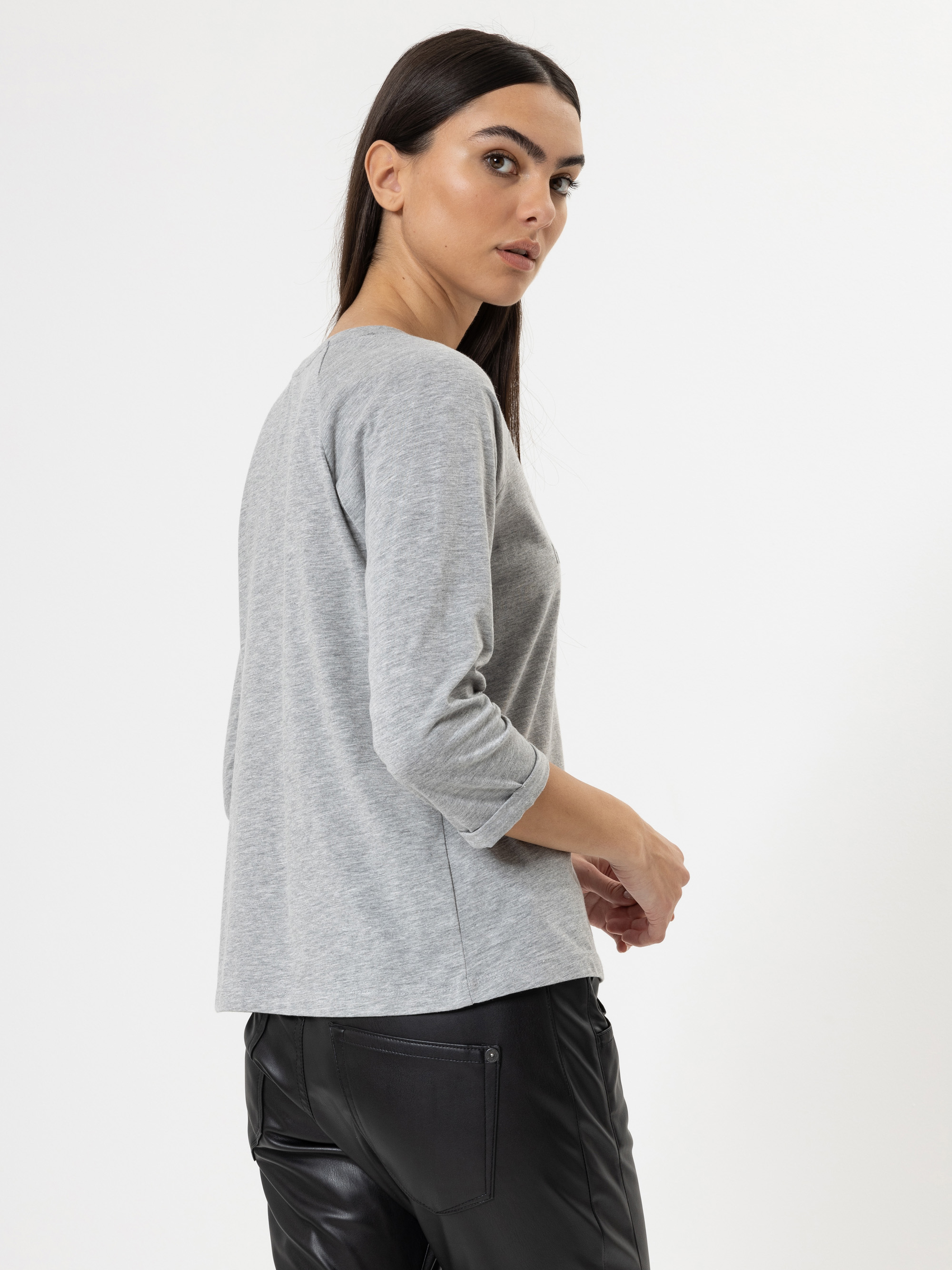 Modell Angelika Jersey Shirt aus Bio-Baumwolle