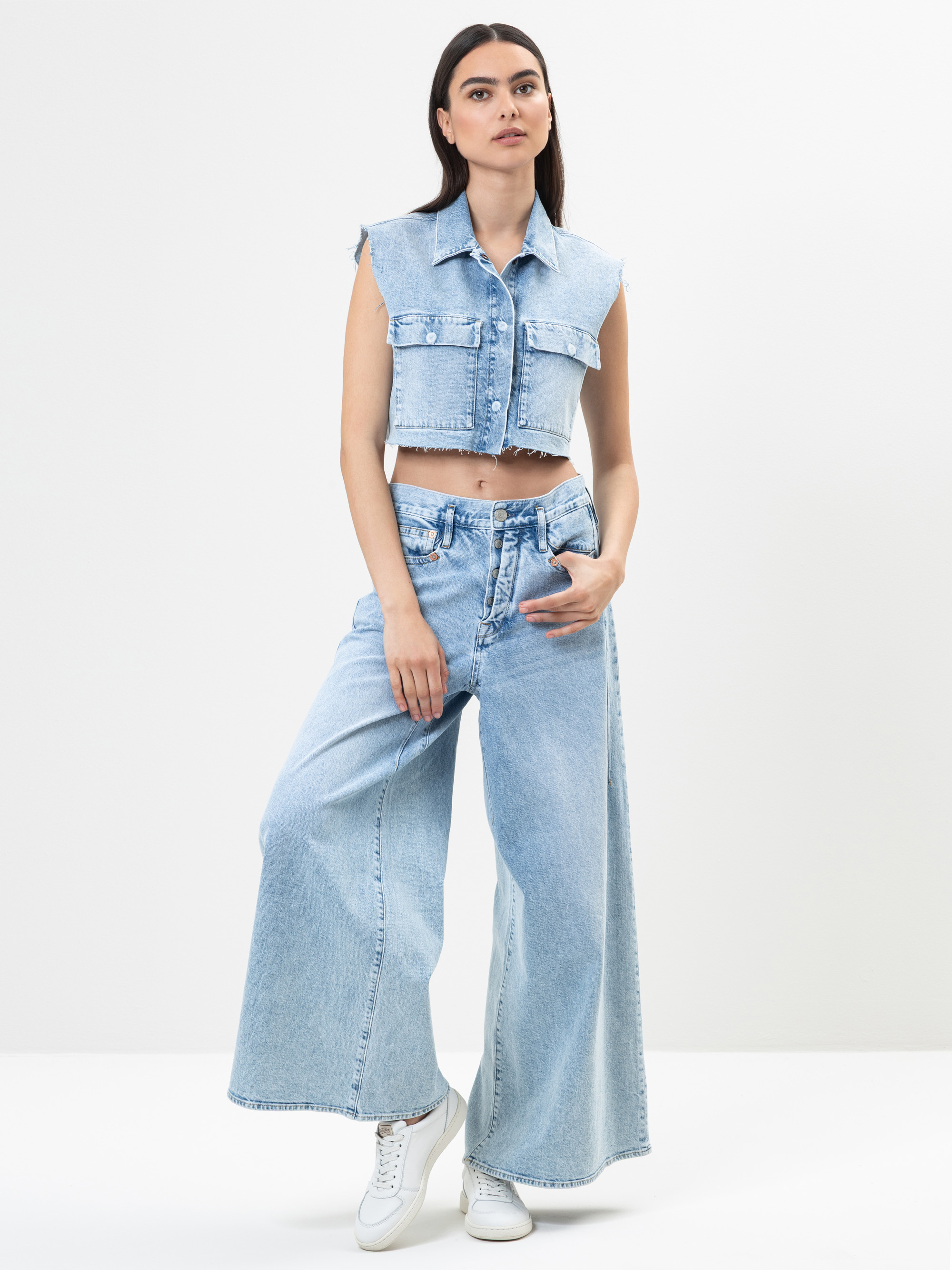 Modell  Laurine Jeansweste