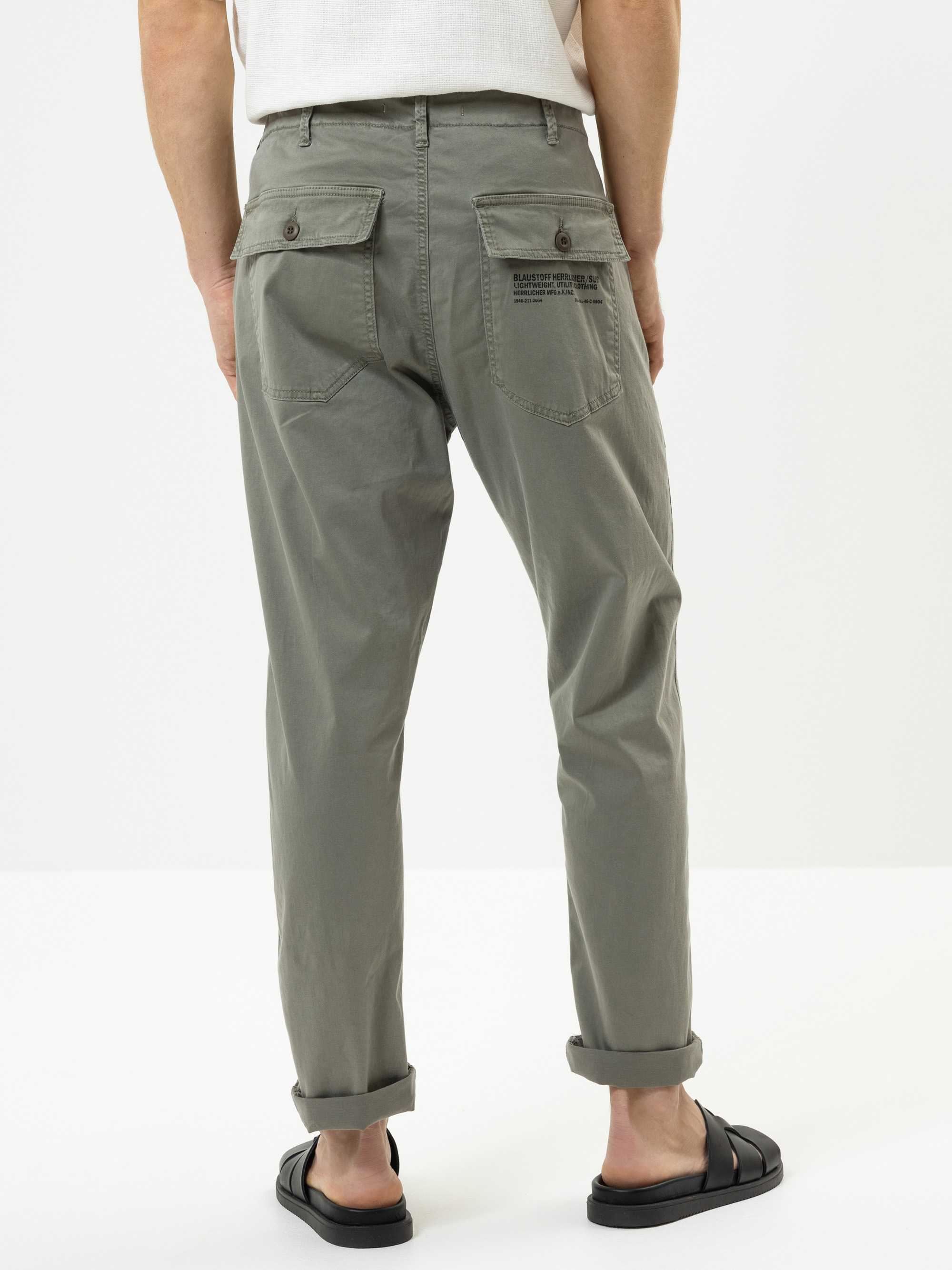 Modell Fatigue Slim Hose aus Bio-Baumwolle