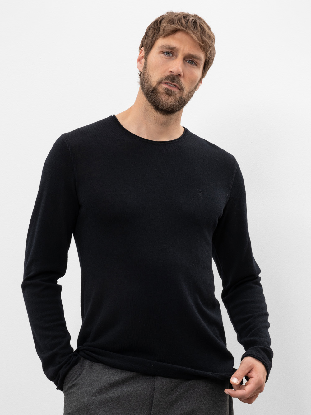 Modell Til Feinstrickpullover aus Wolle