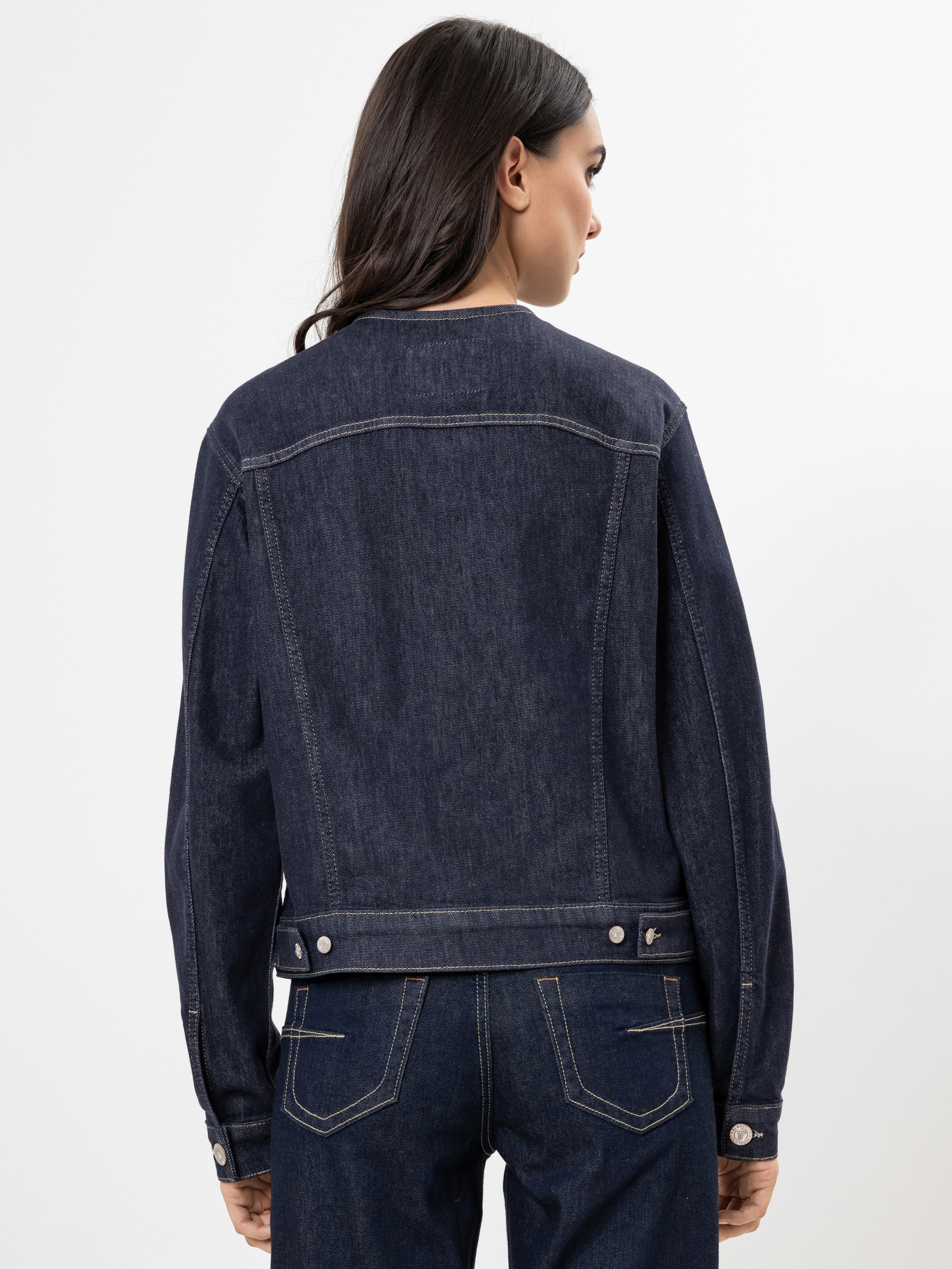 Modell Hannelore Jeansjacke ohne Kragen